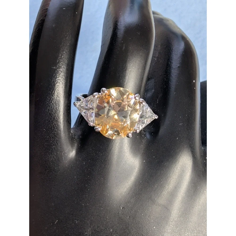 10k White Gold Canary Yellow CZ Cocktail Ring 6.75 With White CZ Accent Stones